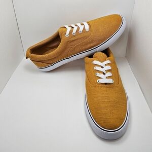 🌸2 For $15🌸 NWOT - Universal Thread Golden Casual Canvas Shoes - US Wom